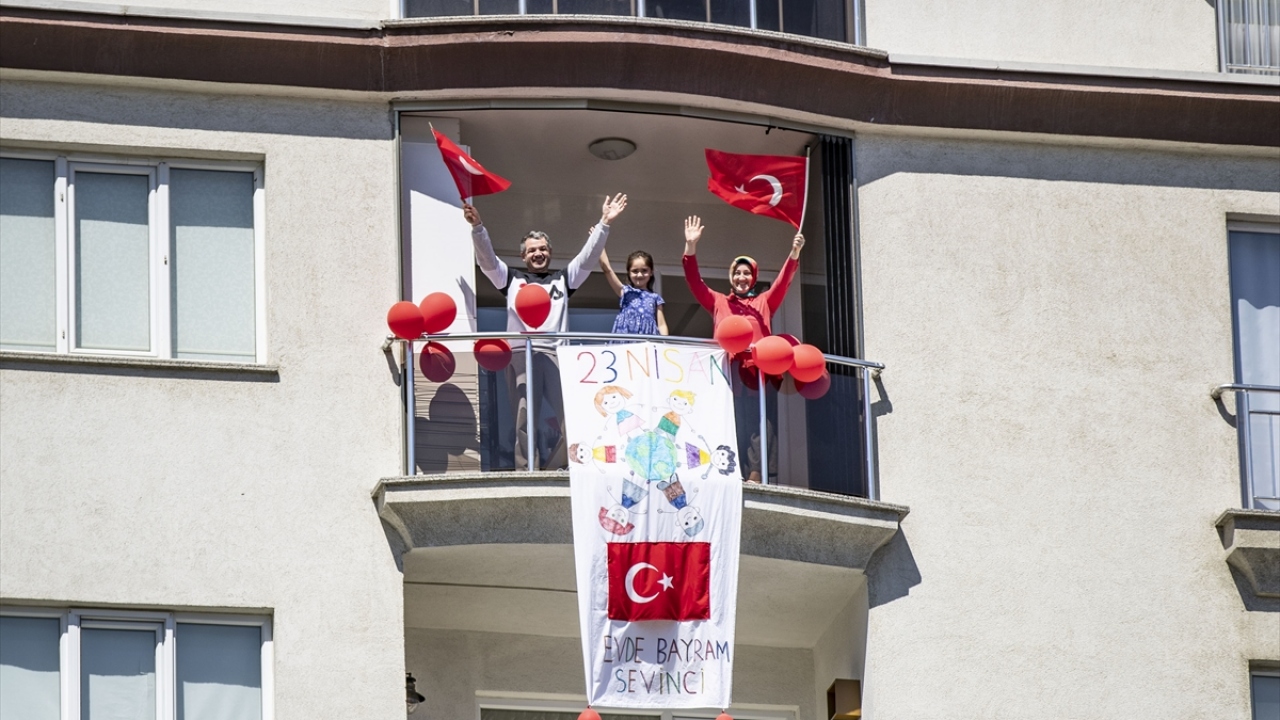 Etkinliğe öğrencilerden Zehra Aydın ve ailesi de katıldı.