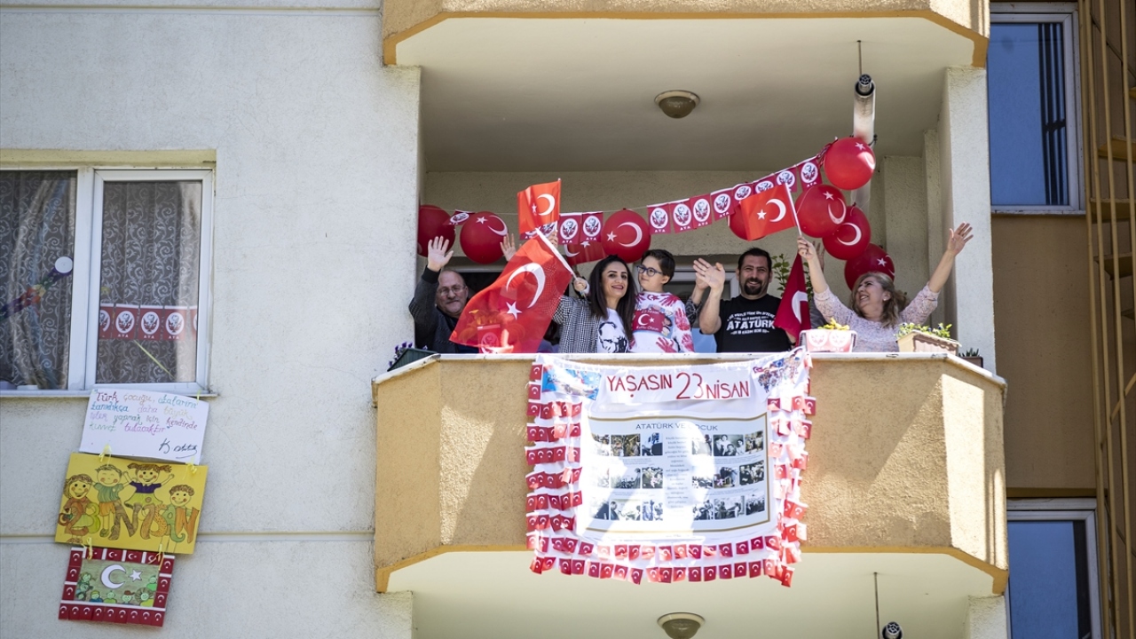 Etkinliğe öğrencilerden Doruk Ergün ve ailesi de katıldı.