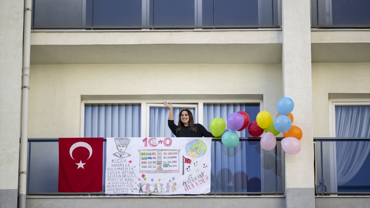 Etkinliğe Sınıf öğretmeni Fethiye Mehmetefendioğlu da katıldı.