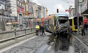 Sultangazi'deki tramvay kazası kamerada