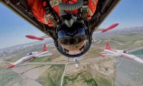 Türk Yıldızlarından 23 Nisan'a özel gösteri