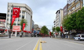 Kısıtlamalar virüsün yayılmasını engelliyor