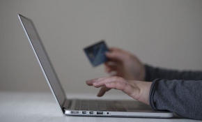 COVID-19, evlenecek çiftleri internetten alışverişe yönlendirdi