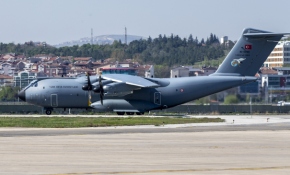 ABD'ye tıbbi yardım taşıyan uçak Ankara'dan havalandı