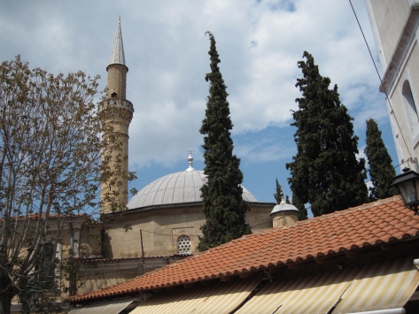 Kovid-19 bahanesiyle Batı Trakya'da ezan sesi kısılmak isteniyor