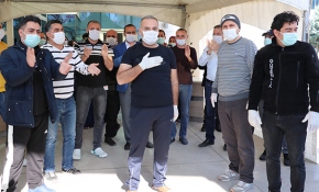 Plazma tedavisiyle iyileşti, davul zurna ile taburcu edildi