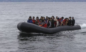 Yunan sahil güvenlik botları bir kez daha insan haklarını ihlal etti