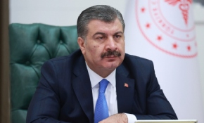 Bakan Koca sağlık çalışanları için seslendirilen klibi paylaştı