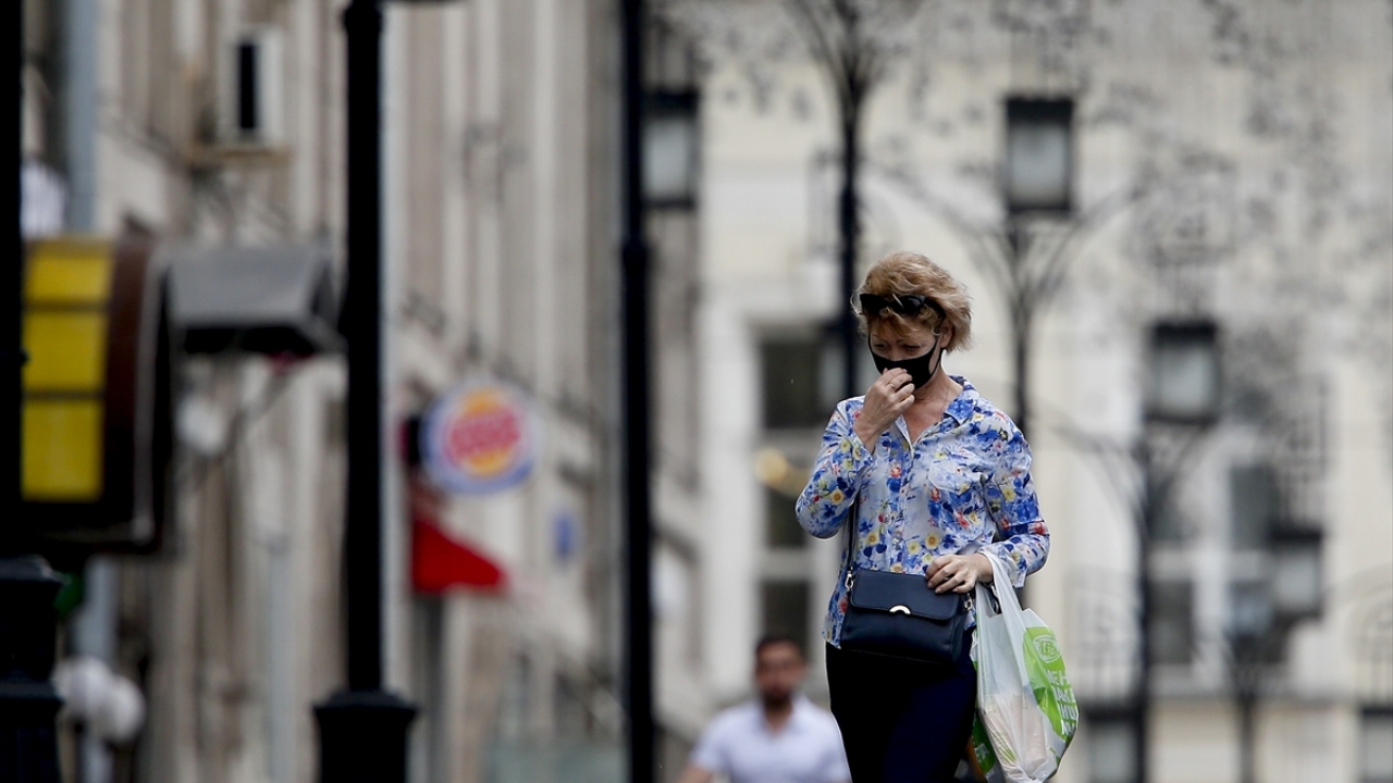 Martın sonundan itibaren sınırlarını kapatan Rusya, salgının artmasıyla "yüksek hazırlık durumu"na geçmişti.