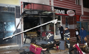 Çorum'da döşeme atölyesinde yangın