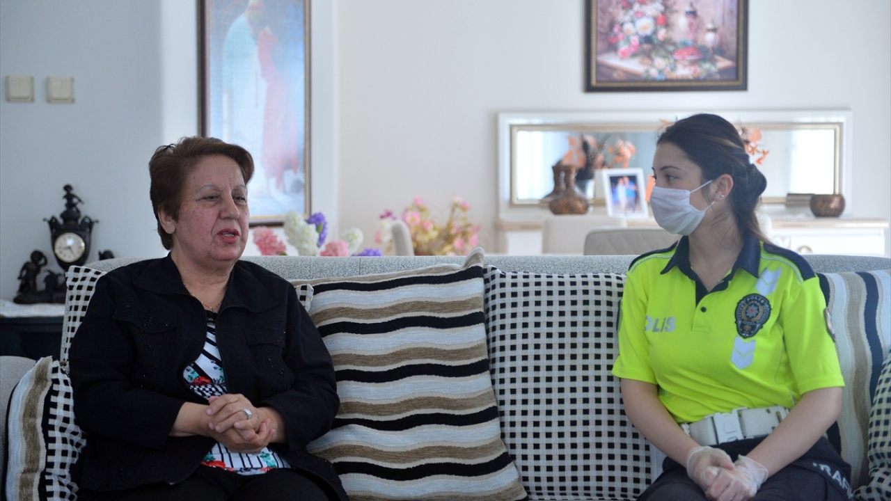 İki çocuk 3 torun sahibi 71 yaşındaki Yavuz, yaptığı açıklamada, hiç büyükşehir görmediği için o dönemlerde İstanbul`da çalışmayı hayal ettiğini söyledi.