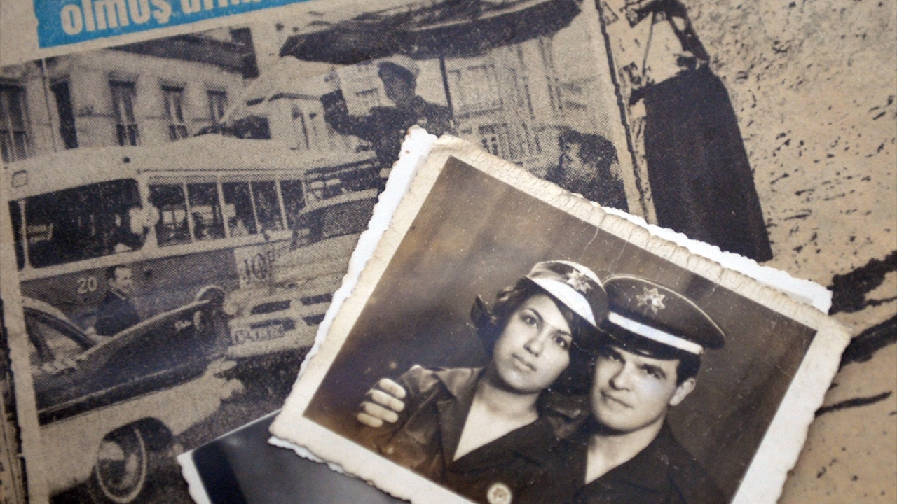 Üniformasını, görev kağıtlarını ve gazete kupürlerini hala sakladığını kaydeden Yavuz, üniformasının kendisi için "hayatın sembolü" olduğunu vurguladı.