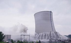 Nükleer santraldeki kontrollü yıkım kamerada