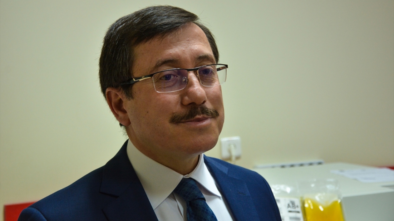 Paylaşma ve Dayanışma Platformu tarafından yurt dışından getirilerek kendilerine bağışlanan cihazın önemli bir güç kattığını aktaran Kızılay, şöyle konuştu: