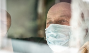 Bilim insanları araştırdı: Maske virüsün yayılmasını yüzde 60 azaltıyor