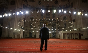 Süleymaniye Camii'nde Kadir Gecesi hüznü