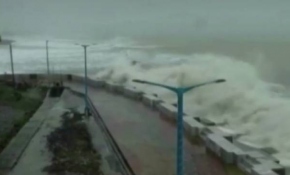 Amphan Kasırgası, Hindistan ve Bangladeş kıyılarını vurdu