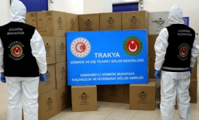 Türkiye'ye giriş yapan tırda milyonlarca makaron ele geçirildi