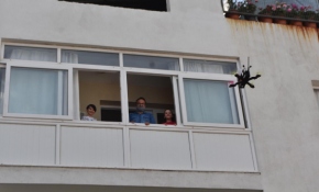 Bu yıl bayram harçlıkları drone ile verildi