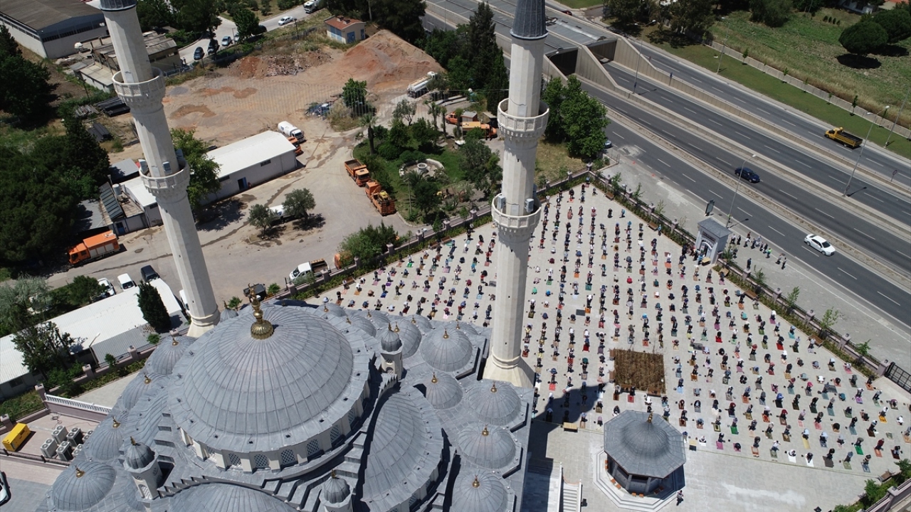 İzmir-İzmir Bilal Saygılı Camii