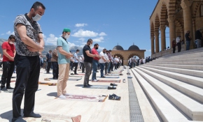 74 gün sonra cemaatle ilk cuma