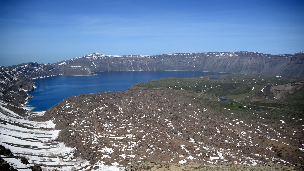 "Nemrut Krater Gölü"