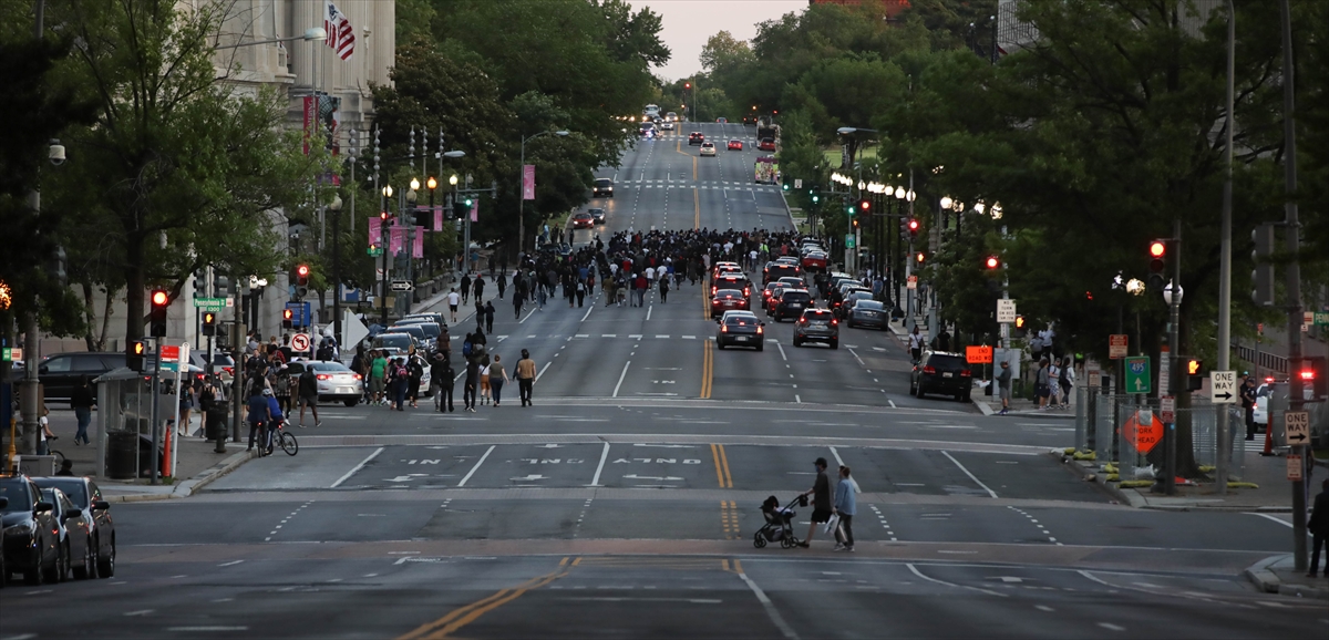 ABD genelinde salı gününden bu yana devam eden Floyd gösterileri, başkent Washington`da hafta sonuna damgasını vurdu.