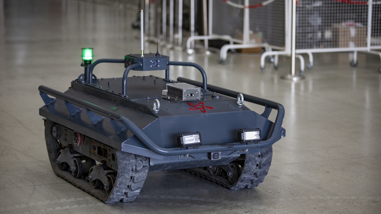 Nacar, otonom araçlar konusundaki çalışmaları "müşterek harekat"  konseptiyle yürüttüklerini belirterek, şunları kaydetti: