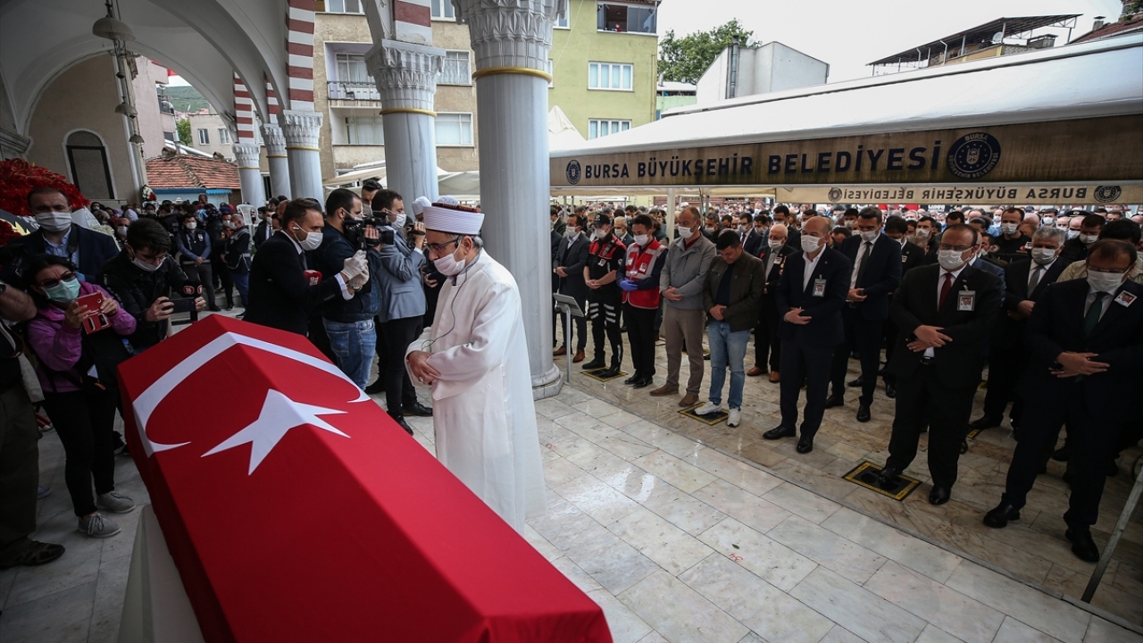 Gazi Orhanbey Camisi`nde düzenlenen törene İçişleri Bakanı Süleyman Soylu da katıldı.