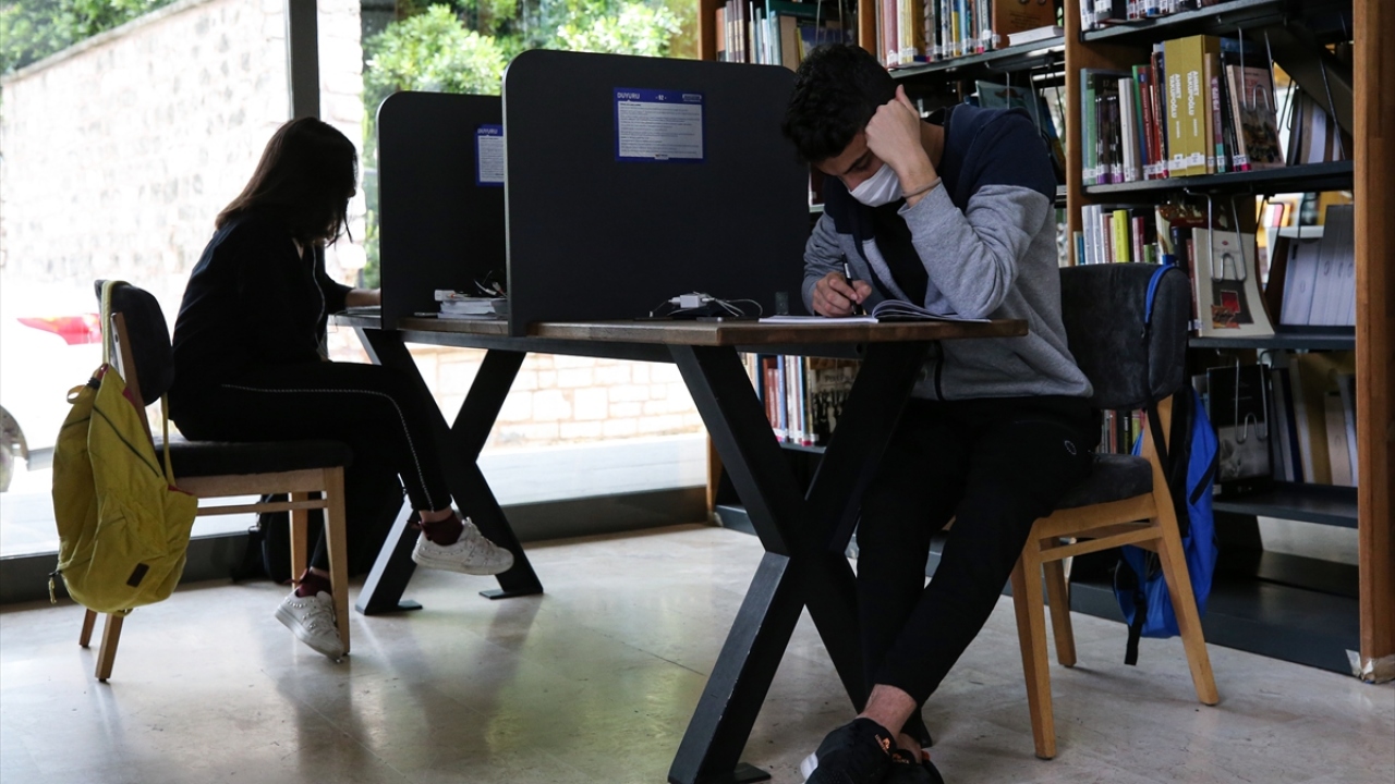 Normalleşme sürecinde alınan tedbirlerin önemine de değinen Öztürk, şunları kaydetti: