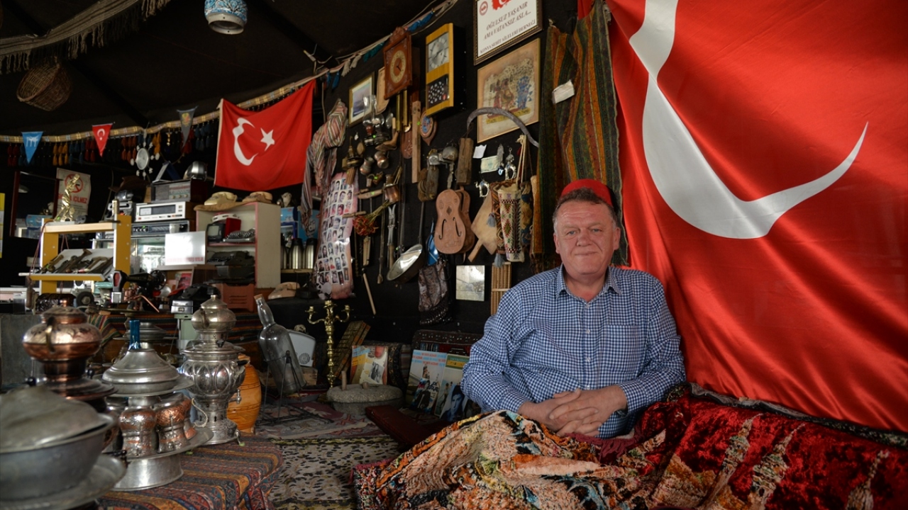 Lokantacı Selami Çınar, Selanik göçmeni bir ailenin çocuğu olduğunu ve yıllardır birçok meslek dalında faaliyet yürüttüğünü söyledi.