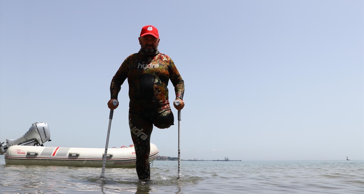 Hastaneye kaldırılan 48 yaşındaki Koç, müdahaleye rağmen sol bacağını kaybetti.