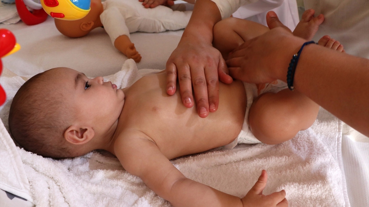 Her bebek için kullanılan mayo, havlu ve alt açma gibi malzemeler tek kullanımlık oluyor. 