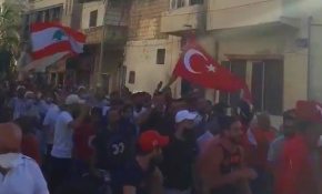 Lübnan'da Türkiye'ye hakaret eden Ermeni asıllı sunucu protesto edildi