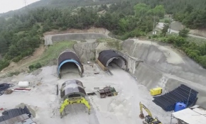 İzmir-Antalya arası 3 saate iniyor