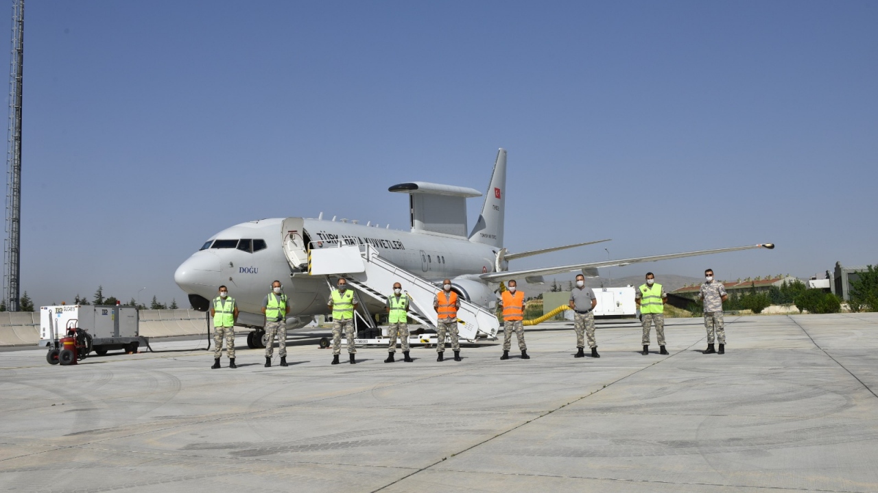 Müşterek olarak planlanan eğitim, Türkiye`deki harekat merkezlerinden komuta edildi.