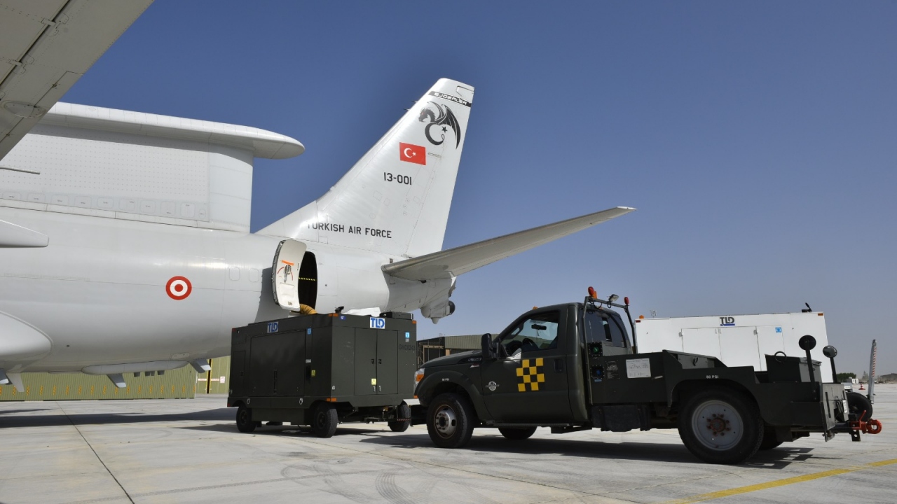 17 uçak eğitime katıldı