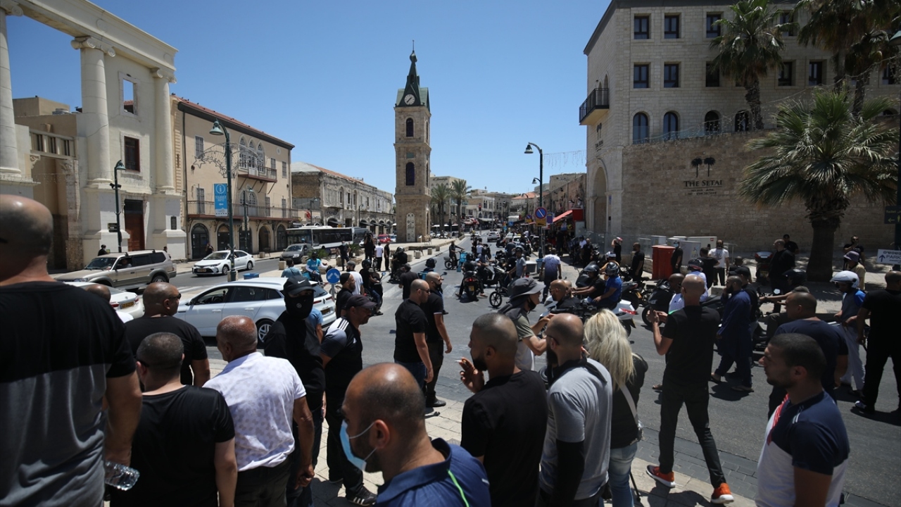 Bunun üzerine Yafa sakinleri buranın bir Müslüman mezarlığı olduğunu belirterek kazı çalışmalarının durdurulması istemiyle mahkemeye başvurmuştu.