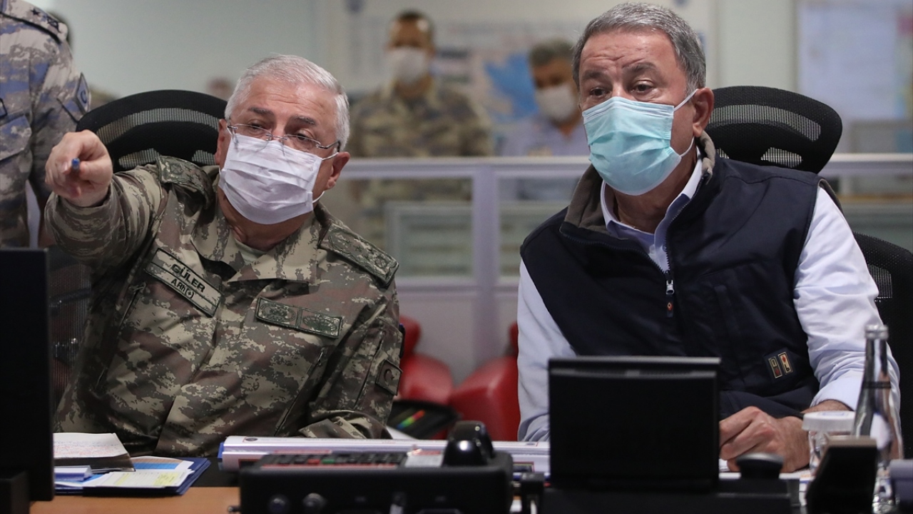 Akar`dan pilotlara tebrik