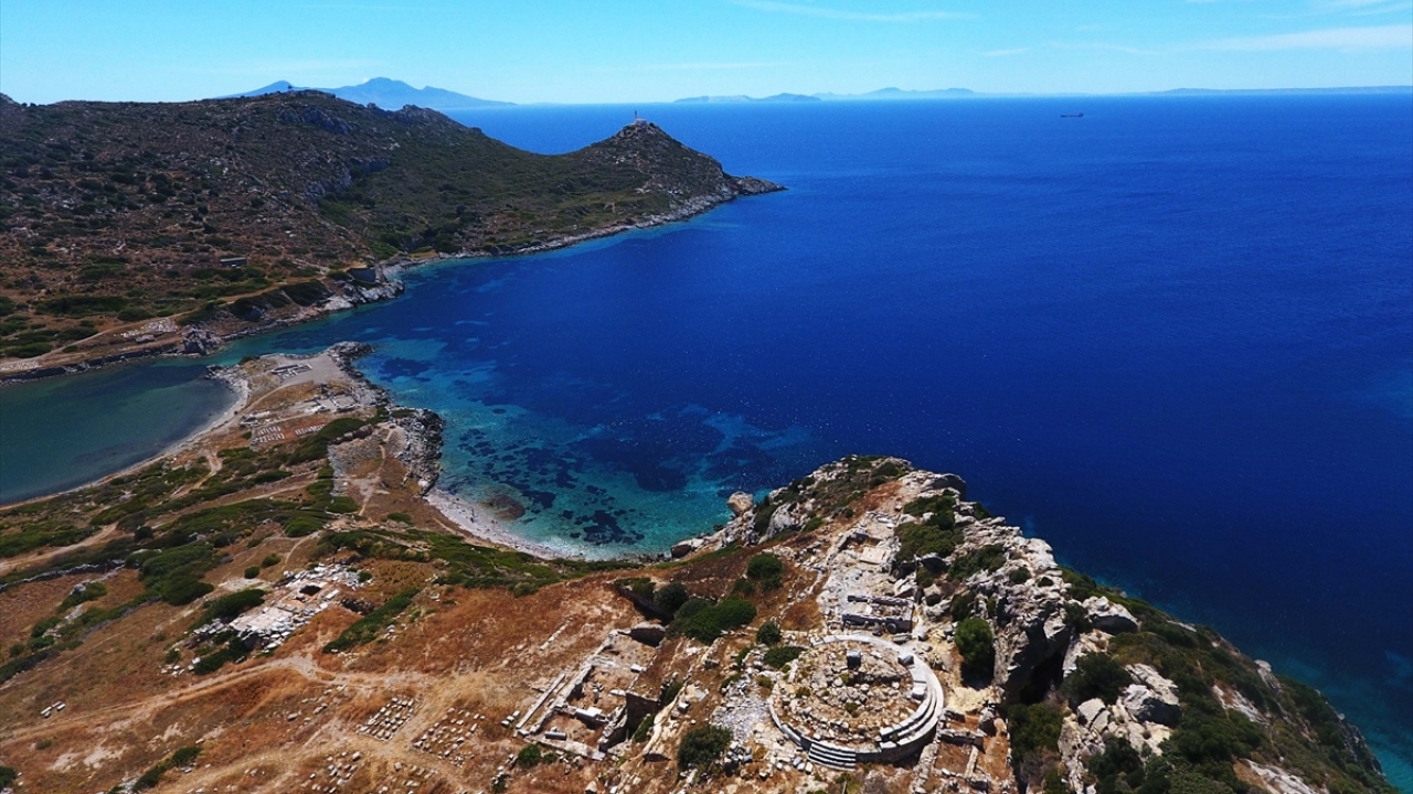 Maskesi bulunmayanların antik kente girişine izin verilmiyor.
