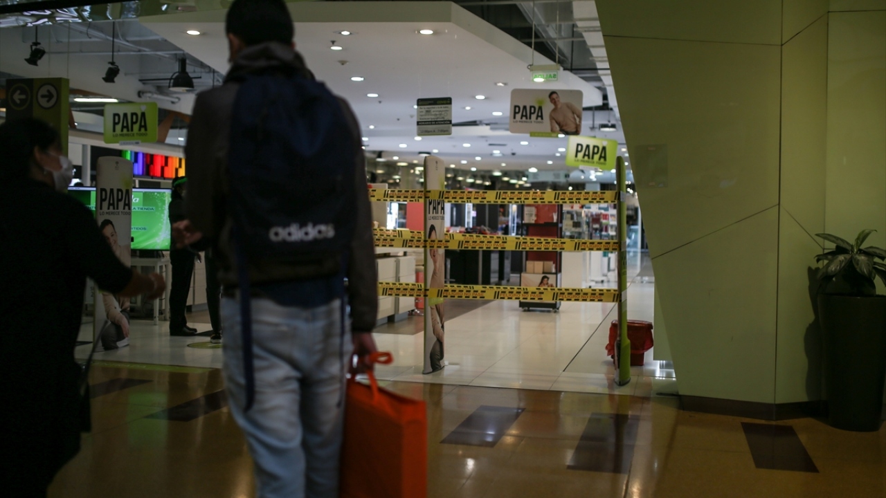 Ülkedeki vaka sayısı ise 2 bin 124 artarak 53 bin 63`e çıkarken, iyileşenlerin sayısı da 19 bin 952`ye yükseldi.