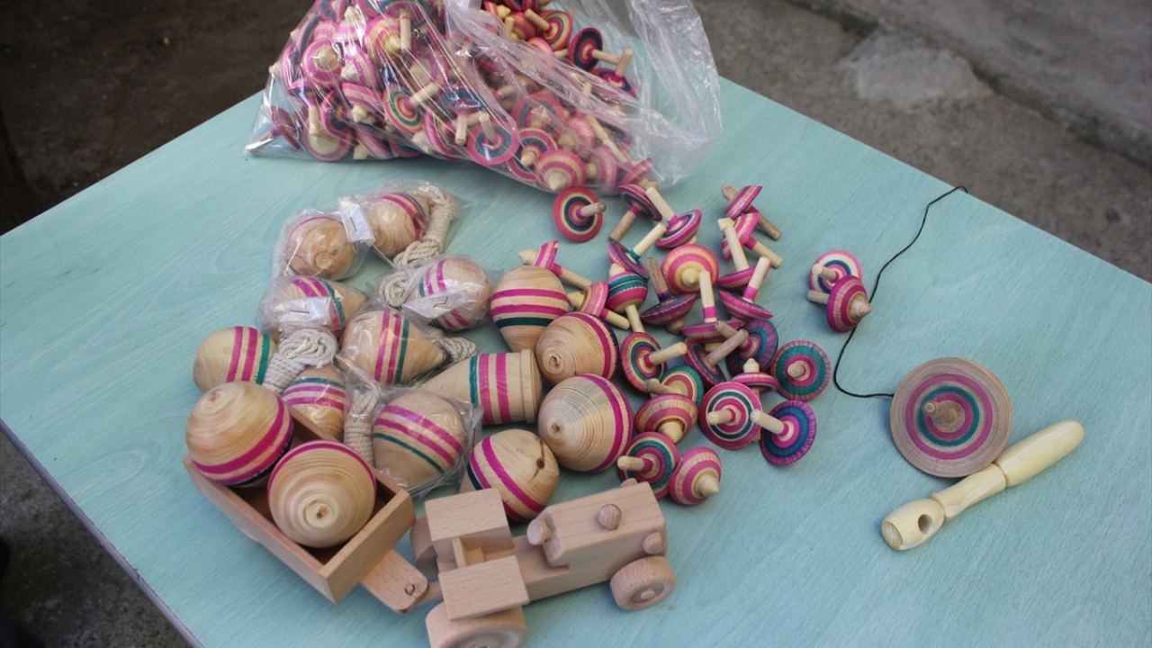 Demirbaş, sağlığı elverdiği sürece mesleğine devam ettirmek istediğini sözlerine ekledi.