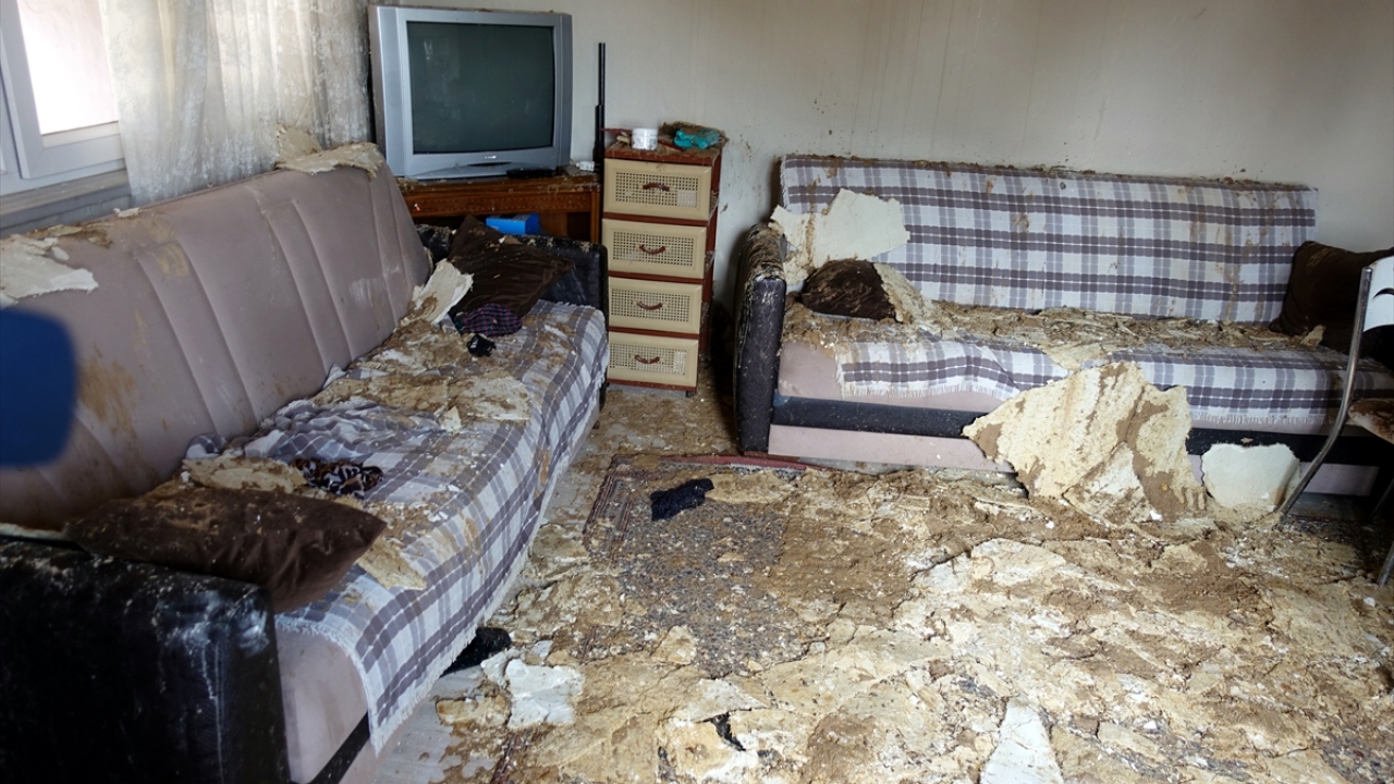 Bilgin,  yeni tip koronavirüs (Covid-19) tedbirlerine de uyulması gerektiğini belirterek, vatandaşları sosyal mesafe ve maske takmaları yönünde uyardı.