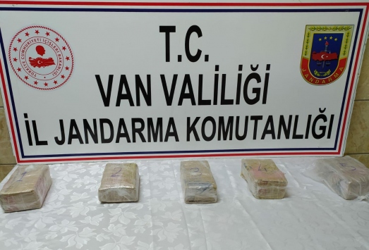 Vanda 3 kilogram sentetik uyuşturucu ele geçirildi