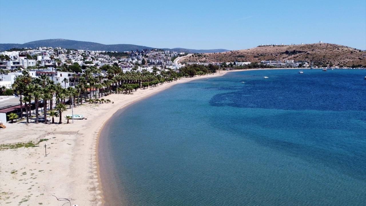 Muğla`nın, mavi bayrak anlamında önemli bir potansiyeli bulunduğunu ve bundan dolayı da tercih edildiğini vurgulayan Bingöl, mavi bayrağın uluslararası turizm pazarında aranan bir özellik olduğunu kaydetti. 