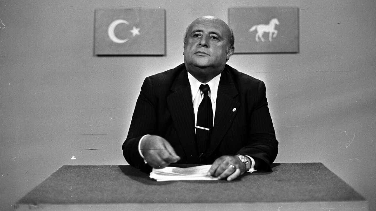 Adalet Partisi Genel Başkanı Süleyman Demirel, 15 Ekim 1979`da TRT`de seçim konuşması yaptı. (Arşiv)