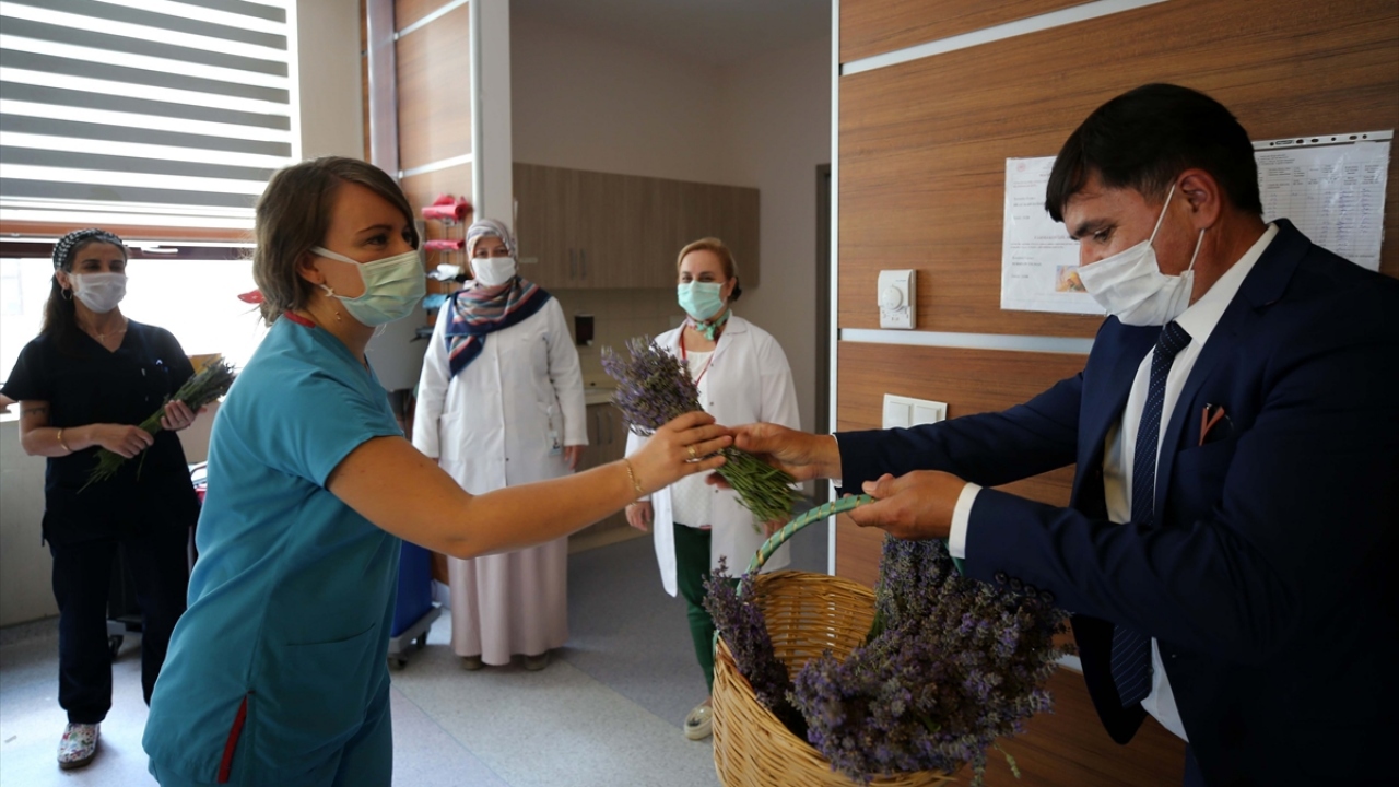 "Çalışma enerjisi aşıladıkları için teşekkür ediyorum"