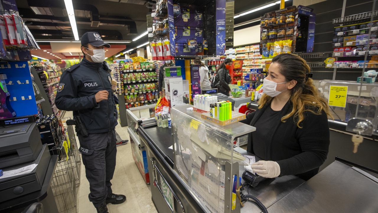Kısıtlama saatlerinde nereler açık?