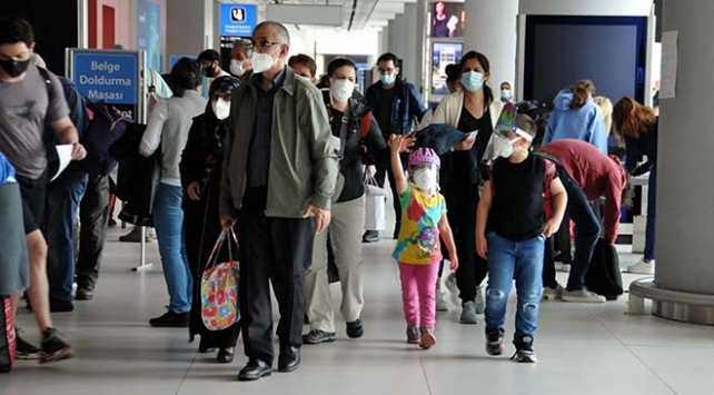 ABDden İstanbula ilk tarifeli uçuş gerçekleşti