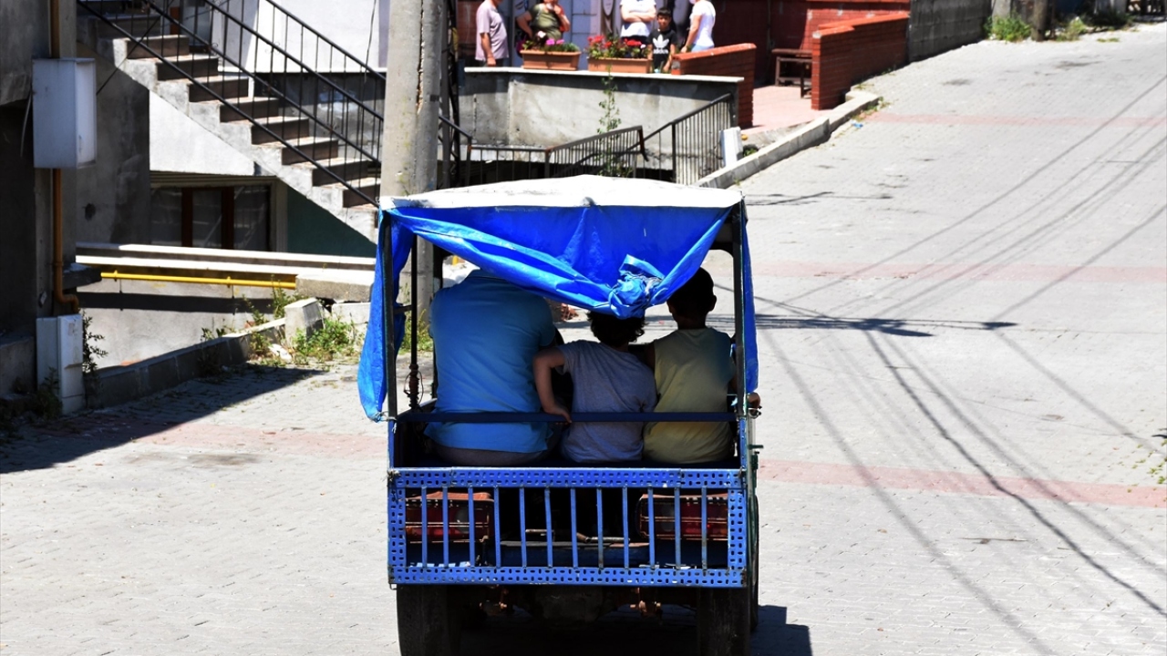 "Odada yapılan aracı çıkarmak için evin camlarını söktük"